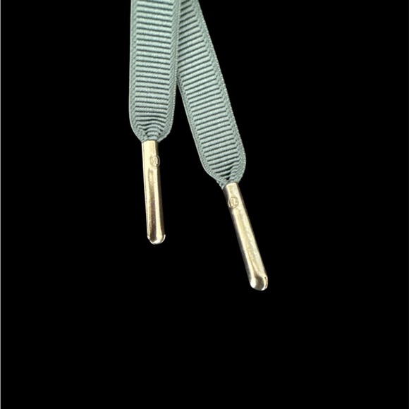 Lululemon On The Fly Skirt *21" Black size‎ 4 - Picture 5 of 7